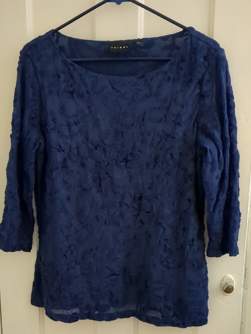EUC Blue Textured Floral Top Sz L